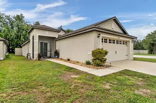 6302 Manitoba Dr, Lakeland, FL 33805 - Photo 3