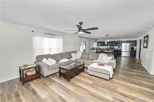 4188 Festival Pointe Blvd, Mulberry, FL 33860 - Photo 9