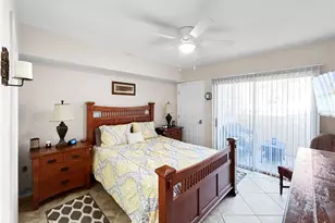 1025 Villagio Cir, Sarasota, FL 34237 - Photo 13