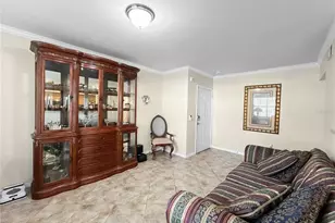 1025 Villagio Cir, Sarasota, FL 34237 - Photo 5