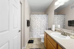 1025 Villagio Cir, Sarasota, FL 34237 - Photo 15