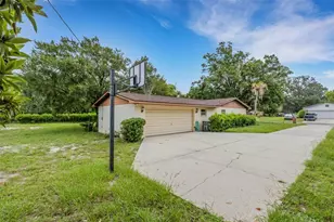 402 Aberdeen Ct N, Lakeland, FL 33813 - Photo 33