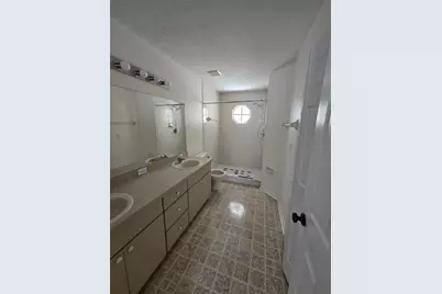 3127 Valley Vista Circle, Lakeland, FL 33812 - Photo 9