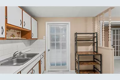 2126 Smithfield Place, Lakeland, FL 33801 - Photo 9