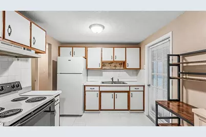 2126 Smithfield Place, Lakeland, FL 33801 - Photo 7