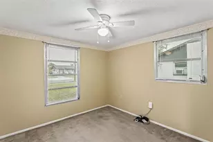 2126 Smithfield Pl, Lakeland, FL 33801 - Photo 15
