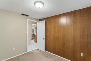 2126 Smithfield Pl, Lakeland, FL 33801 - Photo 11