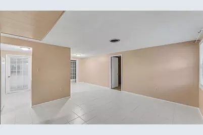 2126 Smithfield Place, Lakeland, FL 33801 - Photo 3
