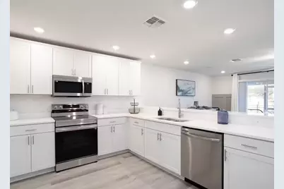 394 Chesapeake Drive, Saint Cloud, FL 34771 - Photo 5