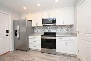 5662 Tower Palms Ln, Lakeland, FL 33811 - Photo 3