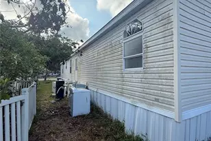 4439 Autumn Palm Dr, Zephyrhills, FL 33542 - Photo 5