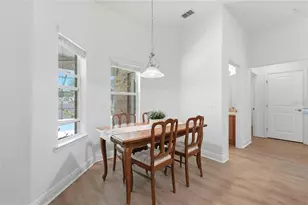1676 Doves View Cir, Auburndale, FL 33823 - Photo 13