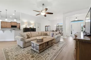 1676 Doves View Cir, Auburndale, FL 33823 - Photo 5