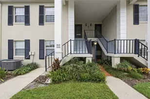 689 Lake Howard Dr NW, Winter Haven, FL 33880 - Photo 3