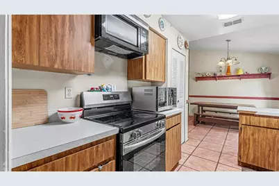 2110 Johnson Loop, Plant City, FL 33563 - Photo 11