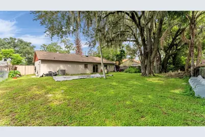 2110 Johnson Loop, Plant City, FL 33563 - Photo 27