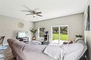 1108 Fox Lake Dr, Lakeland, FL 33809 - Photo 11