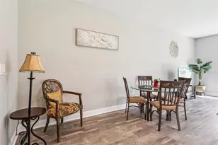 1108 Fox Lake Dr, Lakeland, FL 33809 - Photo 13