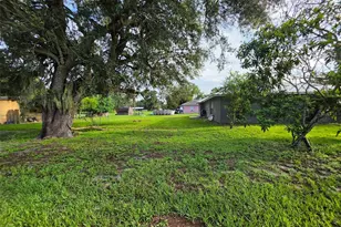 720 SE Pine Ave, Fort Meade, FL 33841 - Photo 17