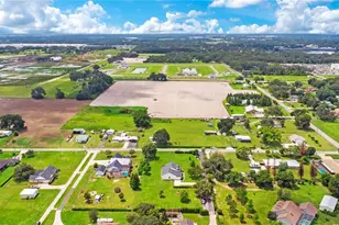 2818 Mayday Dr, Plant City, FL 33565 - Photo 35