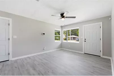 7100 13th Street N, Saint Petersburg, FL 33702 - Photo 7