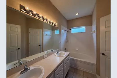 6520 Bridgecrest Drive, Lithia, FL 33547 - Photo 17