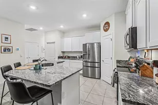 3817 Stormy Thistle Pl, Plant City, FL 33565 - Photo 7