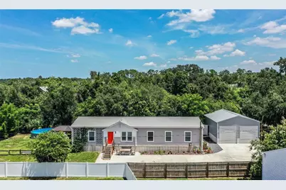 950 Lake Cove Trail, Lakeland, FL 33813 - Photo 1