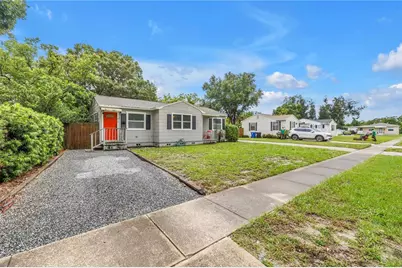 416 61st Avenue NE, Saint Petersburg, FL 33703 - Photo 3