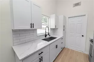 3664 Willow Wisp Dr S, Lakeland, FL 33810 - Photo 17