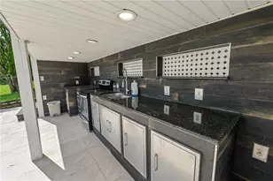 228 W Lake Ina Dr, Winter Haven, FL 33884 - Photo 45