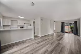1836 N Crystal Lake Dr, Lakeland, FL 33801 - Photo 5