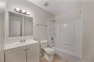 1836 N Crystal Lake Dr, Lakeland, FL 33801 - Photo 29