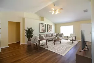 6719 Highlands Creek Blvd, Lakeland, FL 33813 - Photo 11