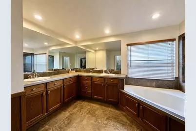 4519 Ashford Drive, Winter Haven, FL 33880 - Photo 17
