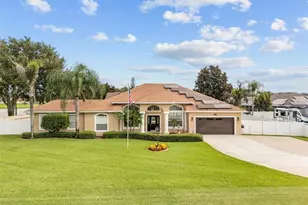 651 Hart Lake Dr, Winter Haven, FL 33884 - Photo 1
