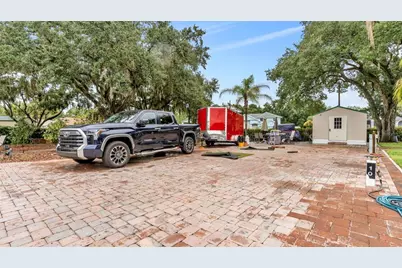 16325 Cherry Tree Court, Clermont, FL 34714 - Photo 17