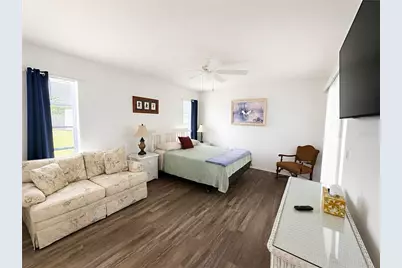 4227 Conrad Road, Venice, FL 34293 - Photo 3