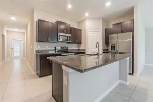 13009 Majestic Garden Ln, Riverview, FL 33579 - Photo 3