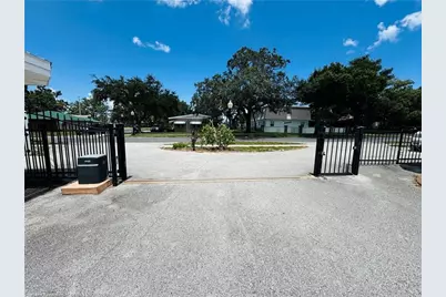 2121 Lakeview Drive, Sebring, FL 33870 - Photo 15