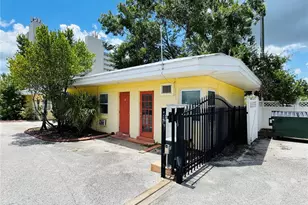 2121 Lakeview Dr, Sebring, FL 33870 - Photo 3