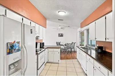 2240 Sea Island Circle N, Lakeland, FL 33810 - Photo 11