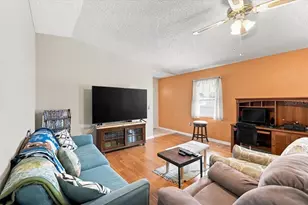 2240 Sea Island Cir N, Lakeland, FL 33810 - Photo 5