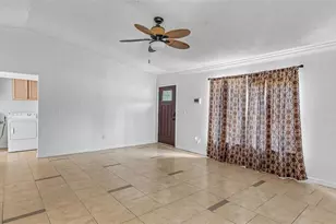 1306 Borden Ct, Valrico, FL 33594 - Photo 3