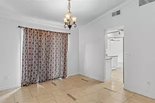 1306 Borden Ct, Valrico, FL 33594 - Photo 7