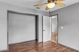 1306 Borden Ct, Valrico, FL 33594 - Photo 19