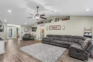1411 Ashbury Ct, Lakeland, FL 33809 - Photo 5