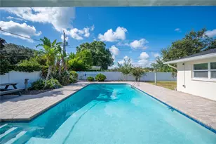 1307 Fairlee St, Lakeland, FL 33813 - Photo 3