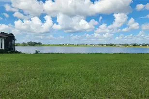 156 Valencia Ridge Dr, Auburndale, FL 33823 - Photo 1