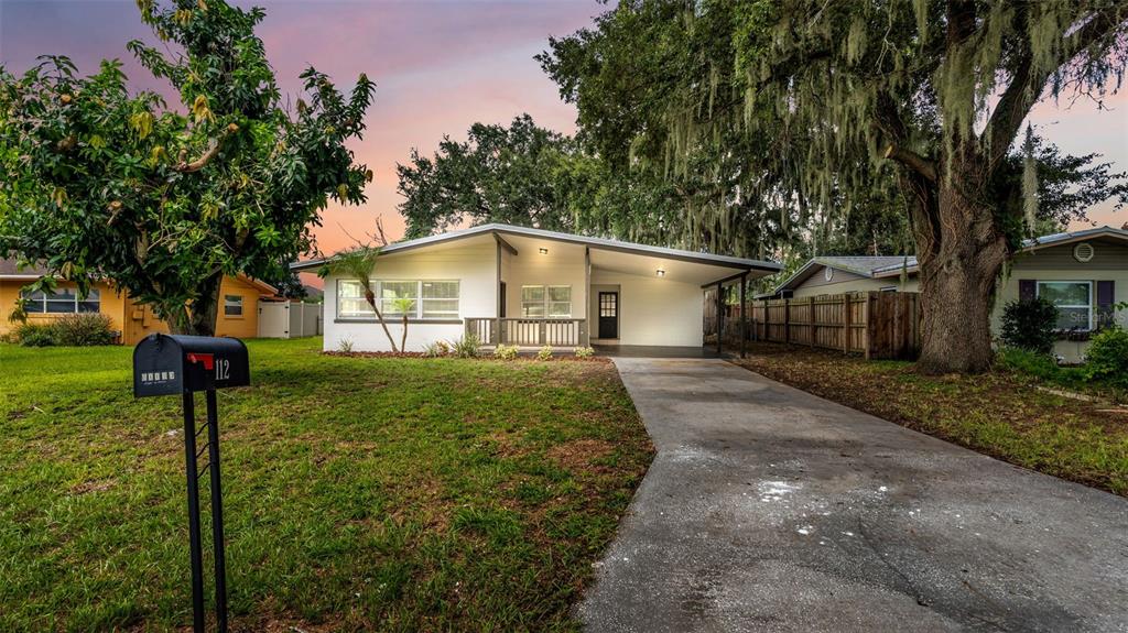 112 Terrace Dr - 112 Terrace Dr, Winter Haven, FL 33884 Luxury Property | Jose Angel Pina